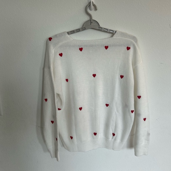 Women’s White Long Sleeve Sweater with Red Hearts❤️

Size XXL - Picture 3 of 3